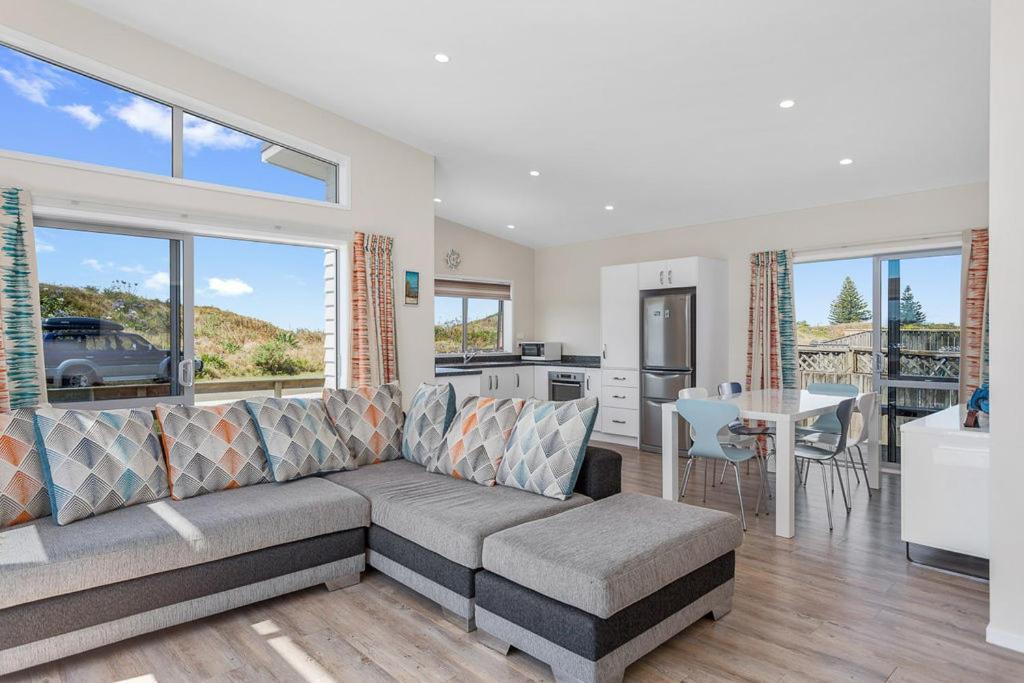 Beach Retreat - Ohope Holiday Home المظهر الخارجي الصورة